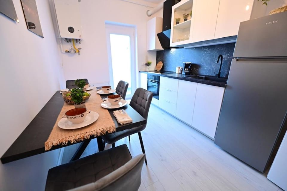 FLH - Nature's Canvas Apartment in Sibiu