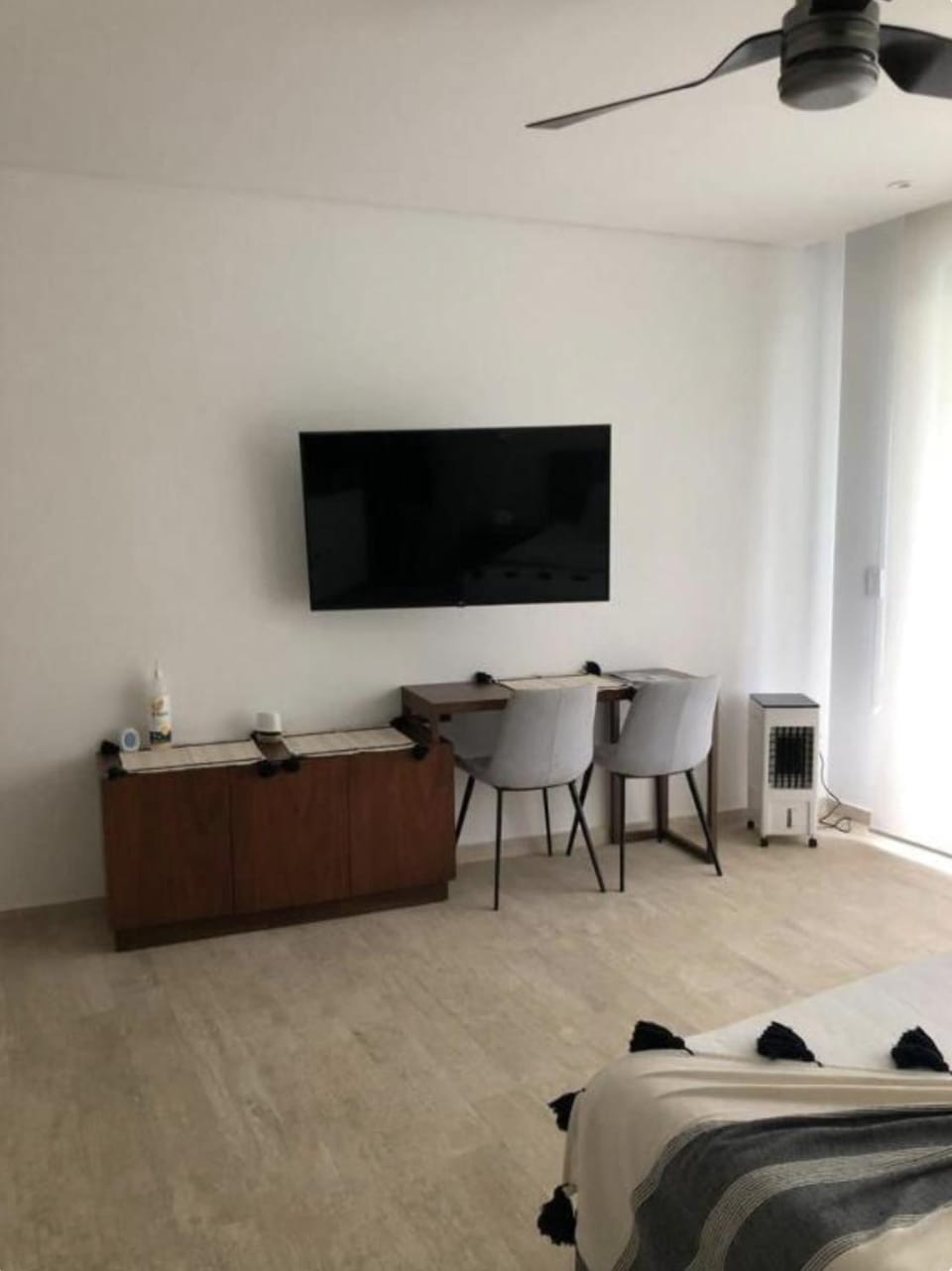 TV and multimedia, Seating area