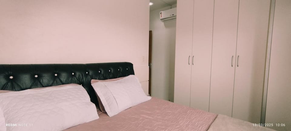 Bed, Photo of the whole room, Bedroom, wardrobe, air conditioner