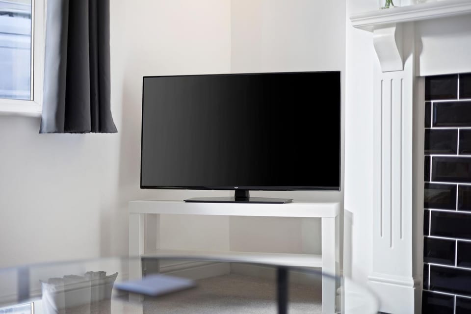 Communal lounge/ TV room, TV and multimedia