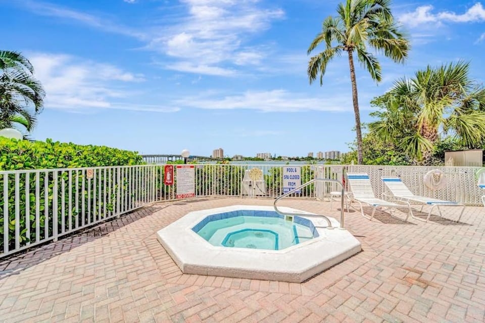 Lover's Key Oasis House in Bonita Springs