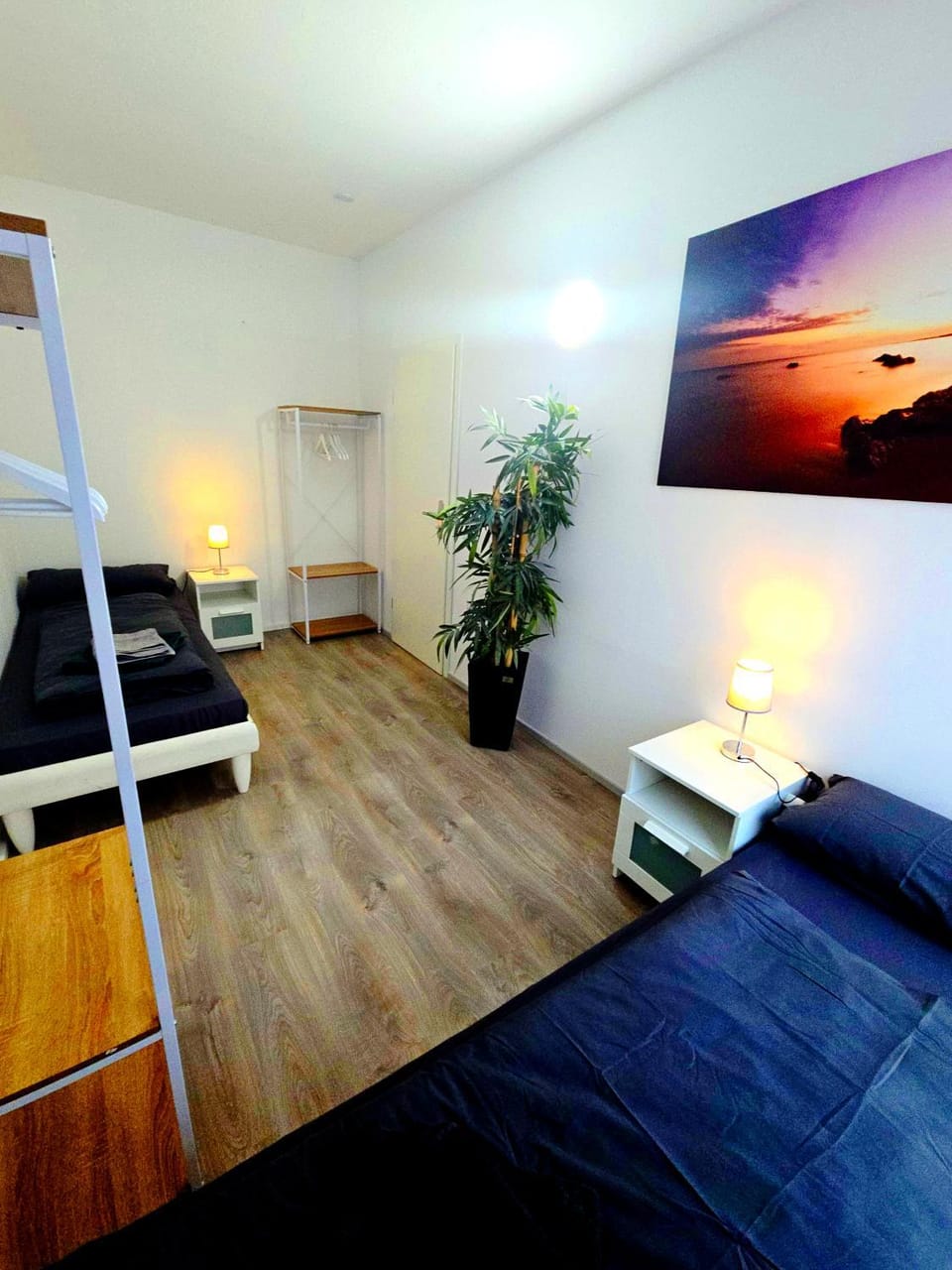 Bed, Photo of the whole room, Bedroom, room service, room service