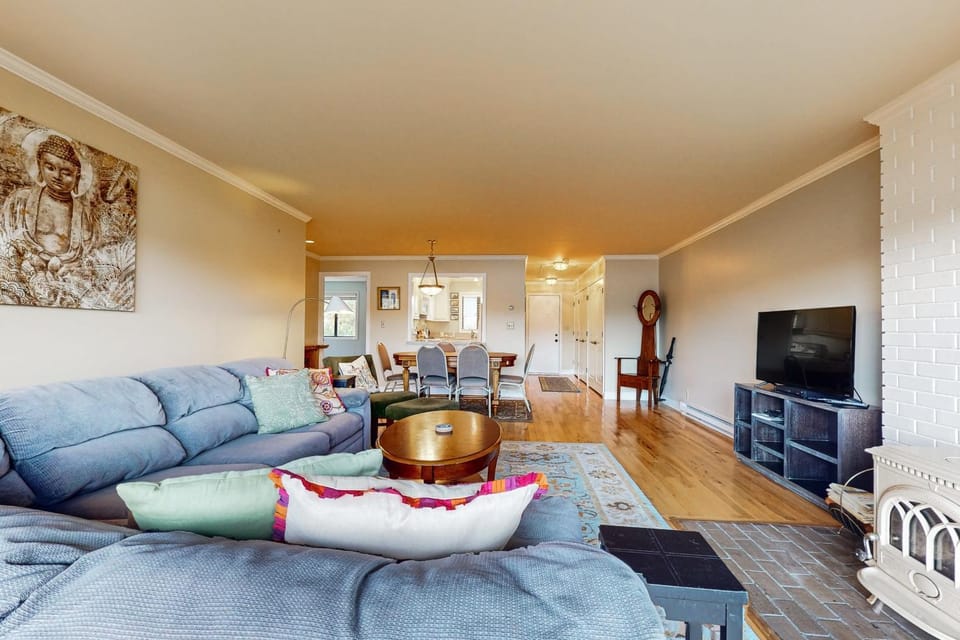 Bayfront Retreat B Apartment hotel in Port Ludlow