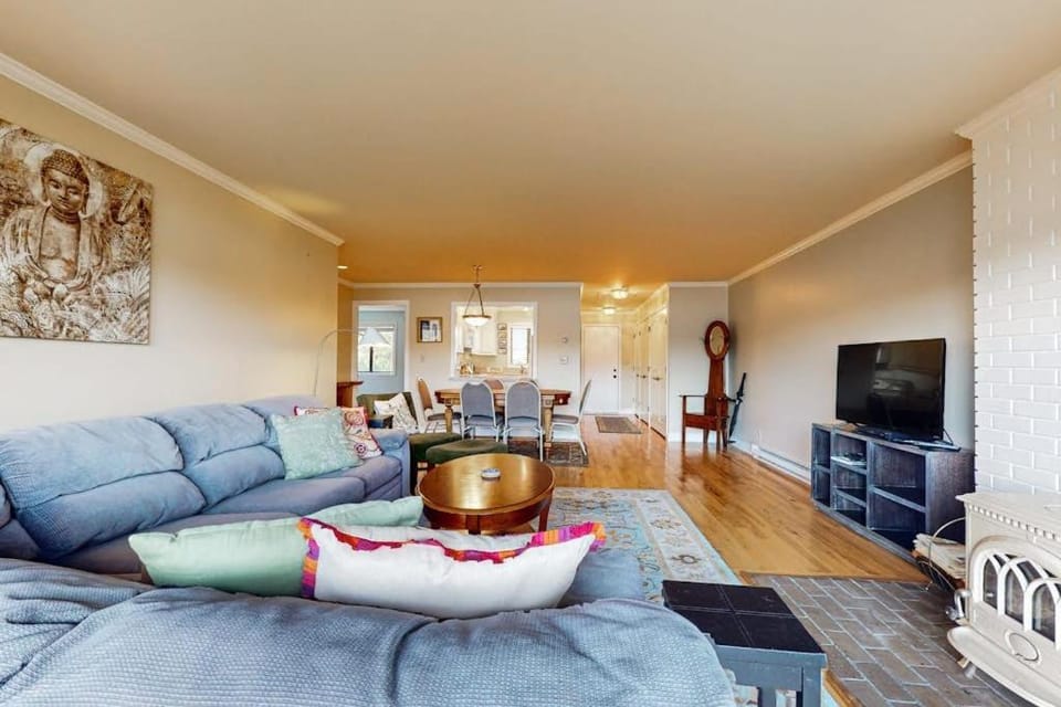 Bayfront Retreat B Apartment in Port Ludlow