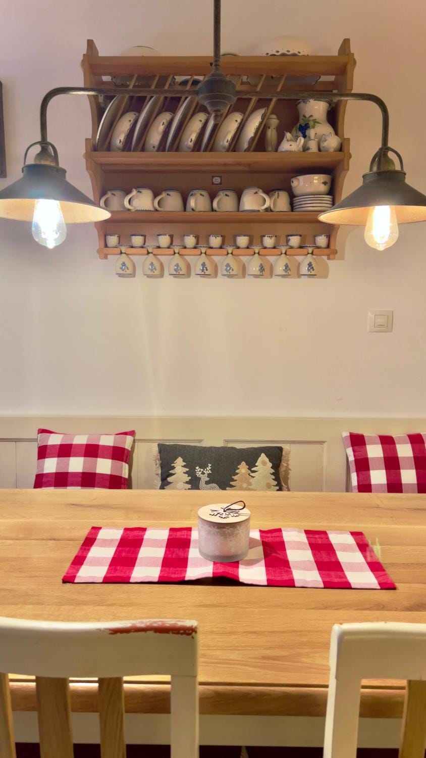 Studio Queen Alpine Apartment in Slovenia