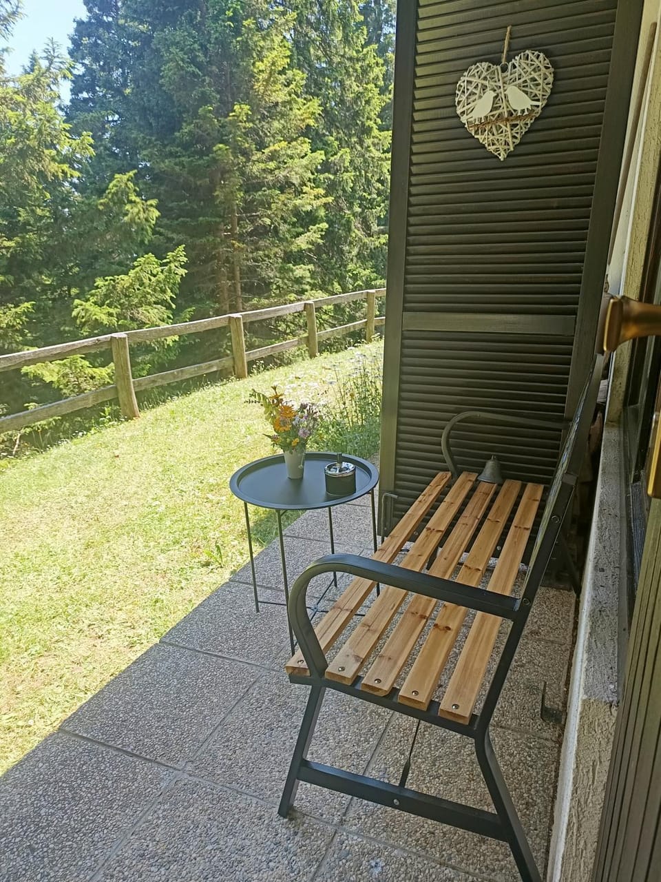 Studio Queen Alpine Apartment in Slovenia