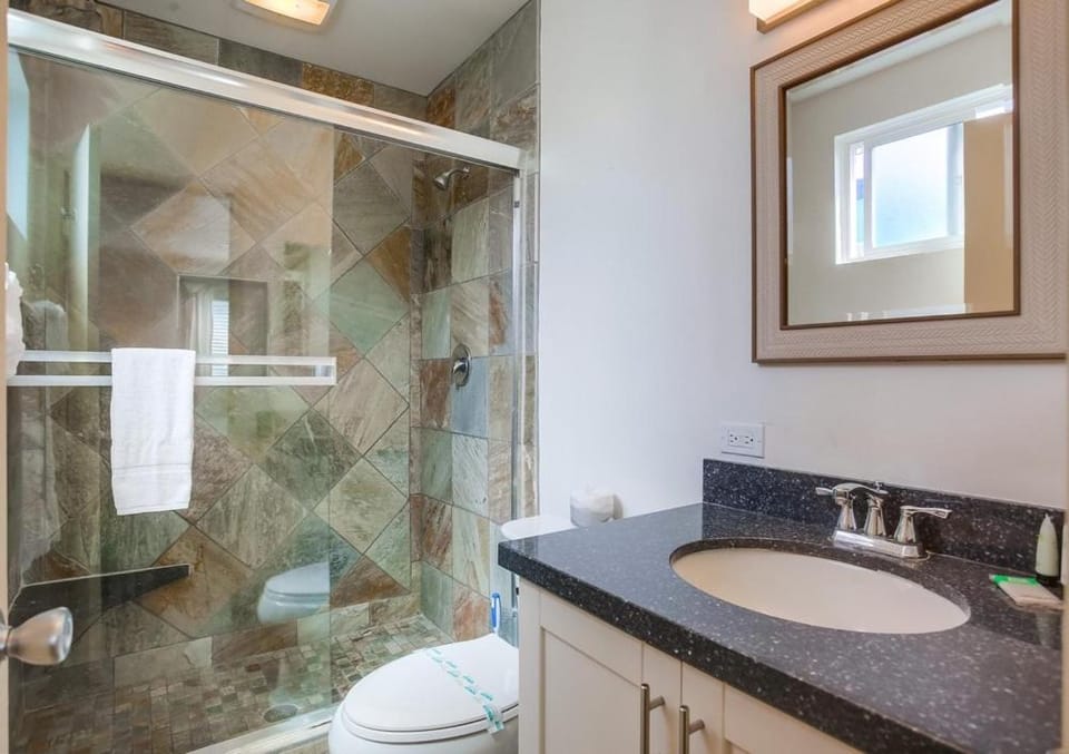 Manhattan Shores 5 House in Mission Beach