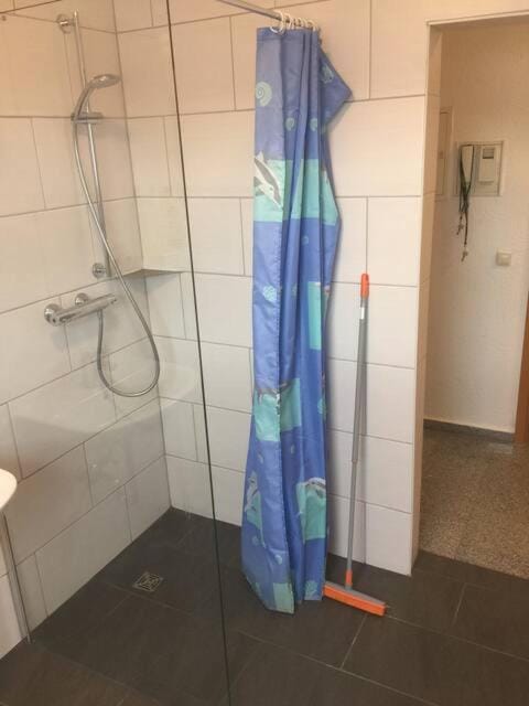 NR 5 OG 3ZKB für Familien und Firmen Apartment in Kassel