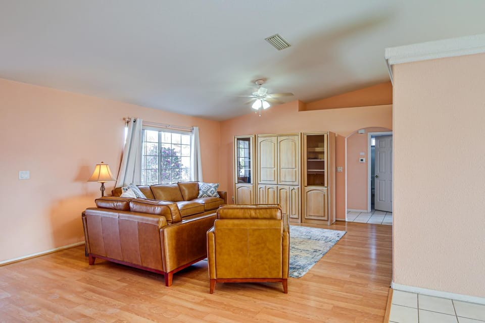 Hike, Boat, Golf & Unwind: Lake Havasu City Home! House in Lake Havasu City