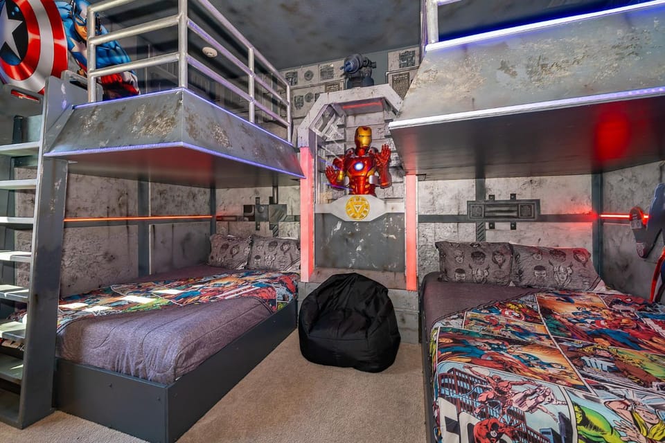 Photo of the whole room, bunk bed