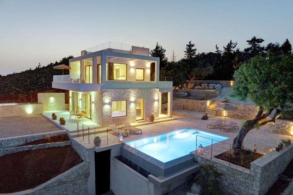 Property building, Pool view, Swimming pool, Swimming pool