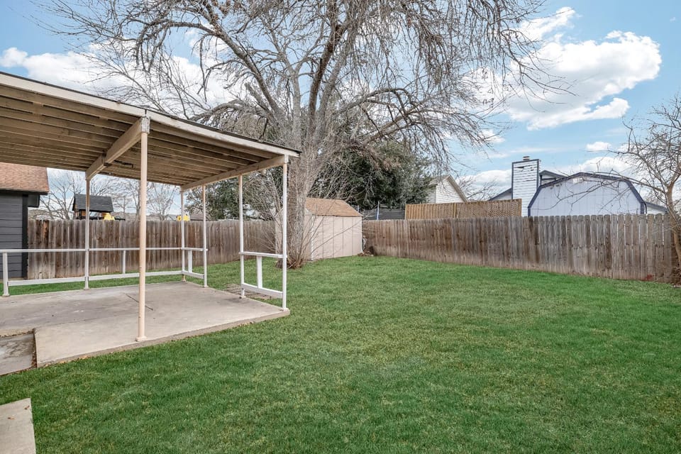 Nr Sea World WiFi Games Yard Pets Parking House in San Antonio