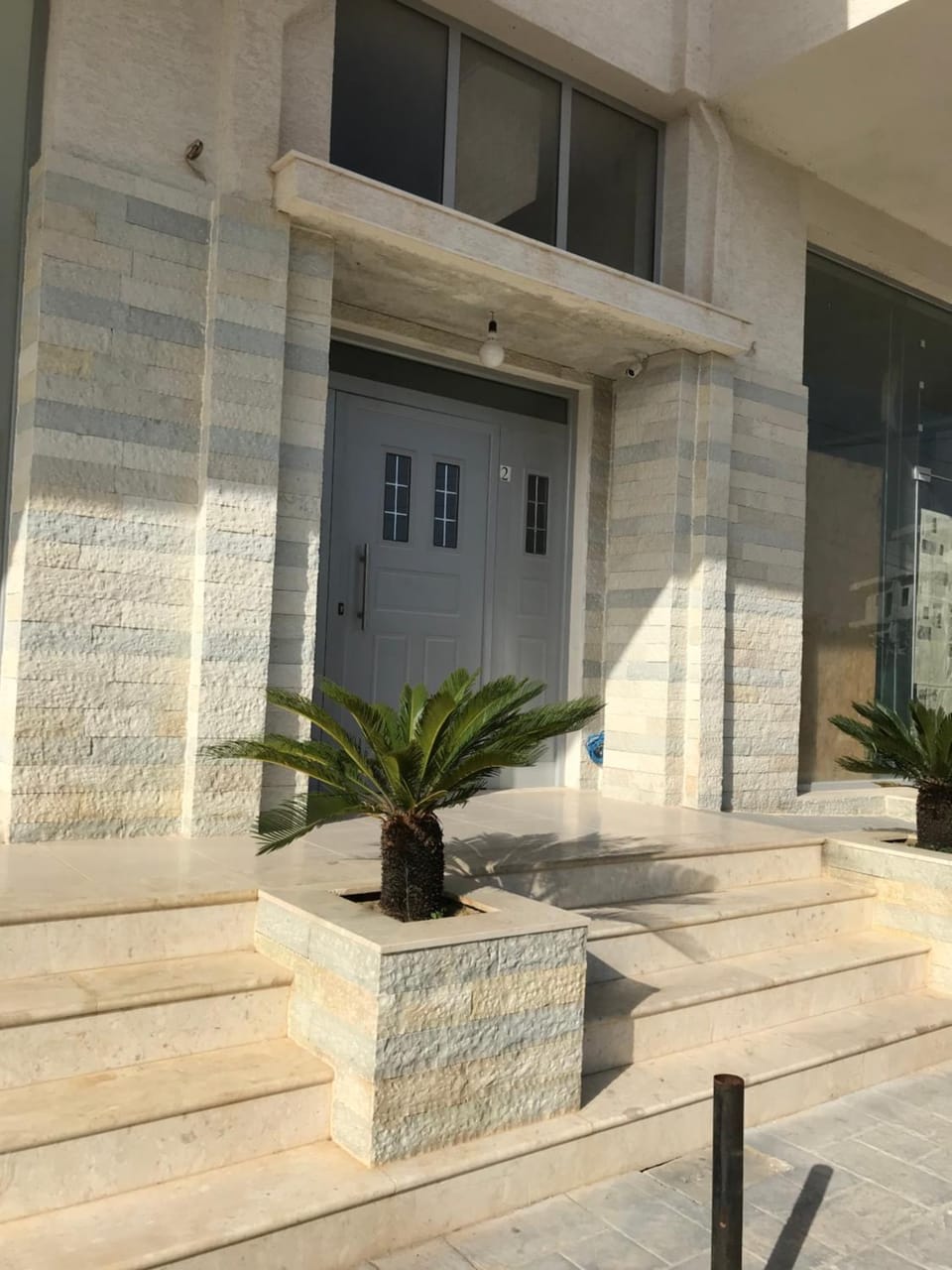 Facade/entrance