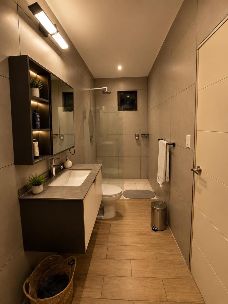 Shower, Toilet, Bathroom, towels