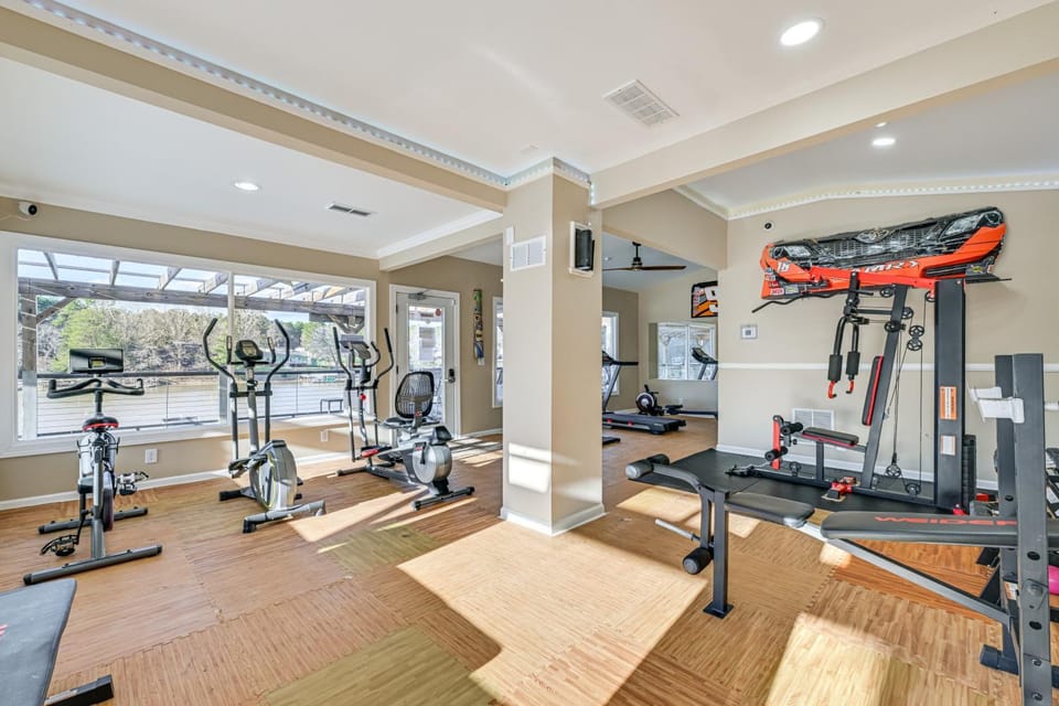 Community Perks + Views: Cozy Lake Norman Cottage House in Lake Norman