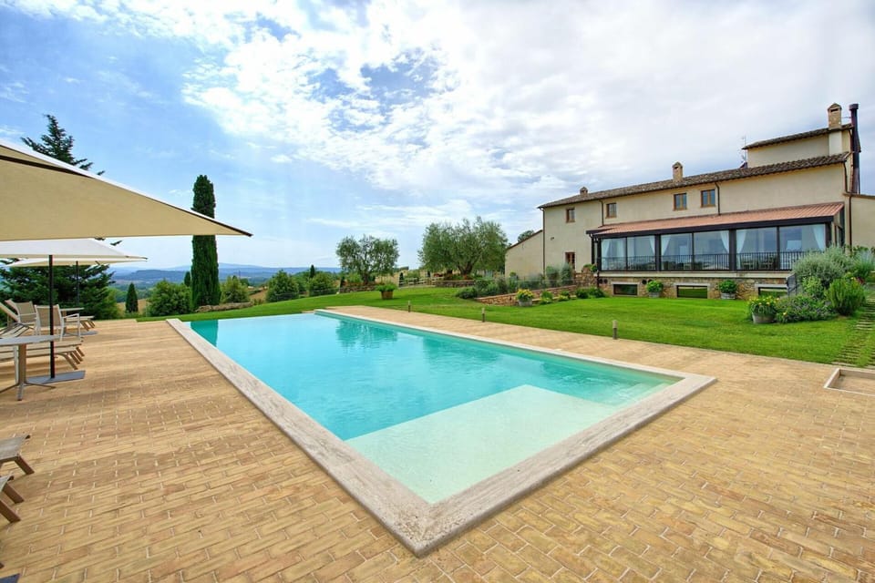 Property building, Spring, Activities, Summer, Garden, Balcony/Terrace, Kitchen or kitchenette, Spa and wellness centre/facilities, Area and facilities, Swimming pool