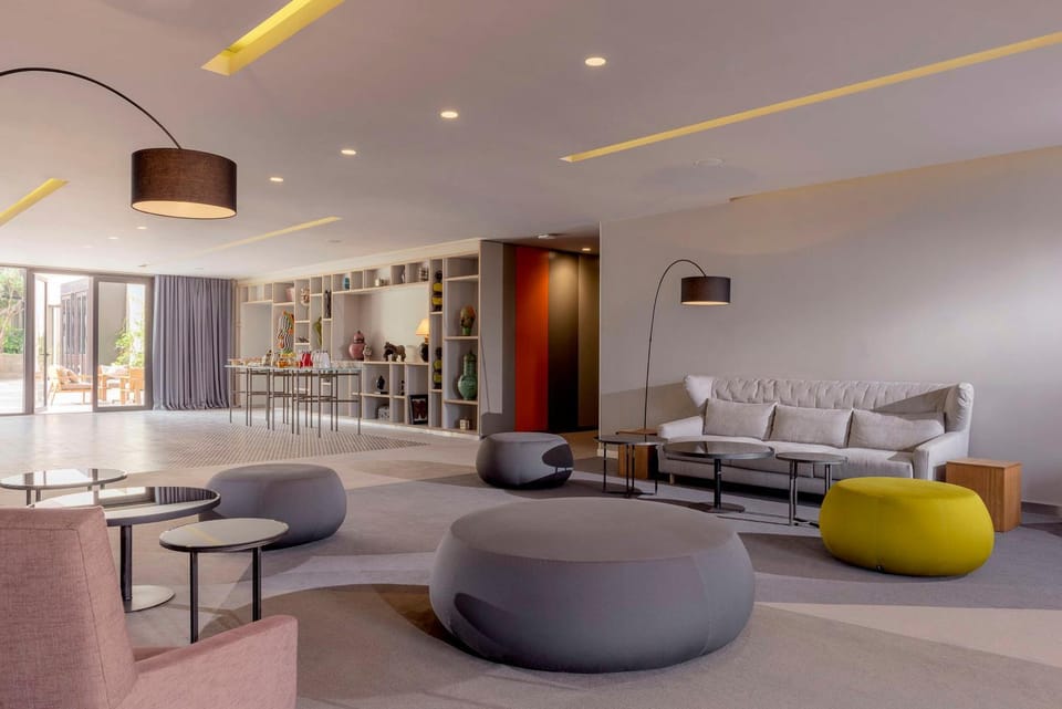 Meeting/conference room