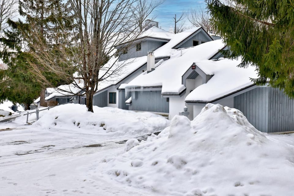Property building, Winter