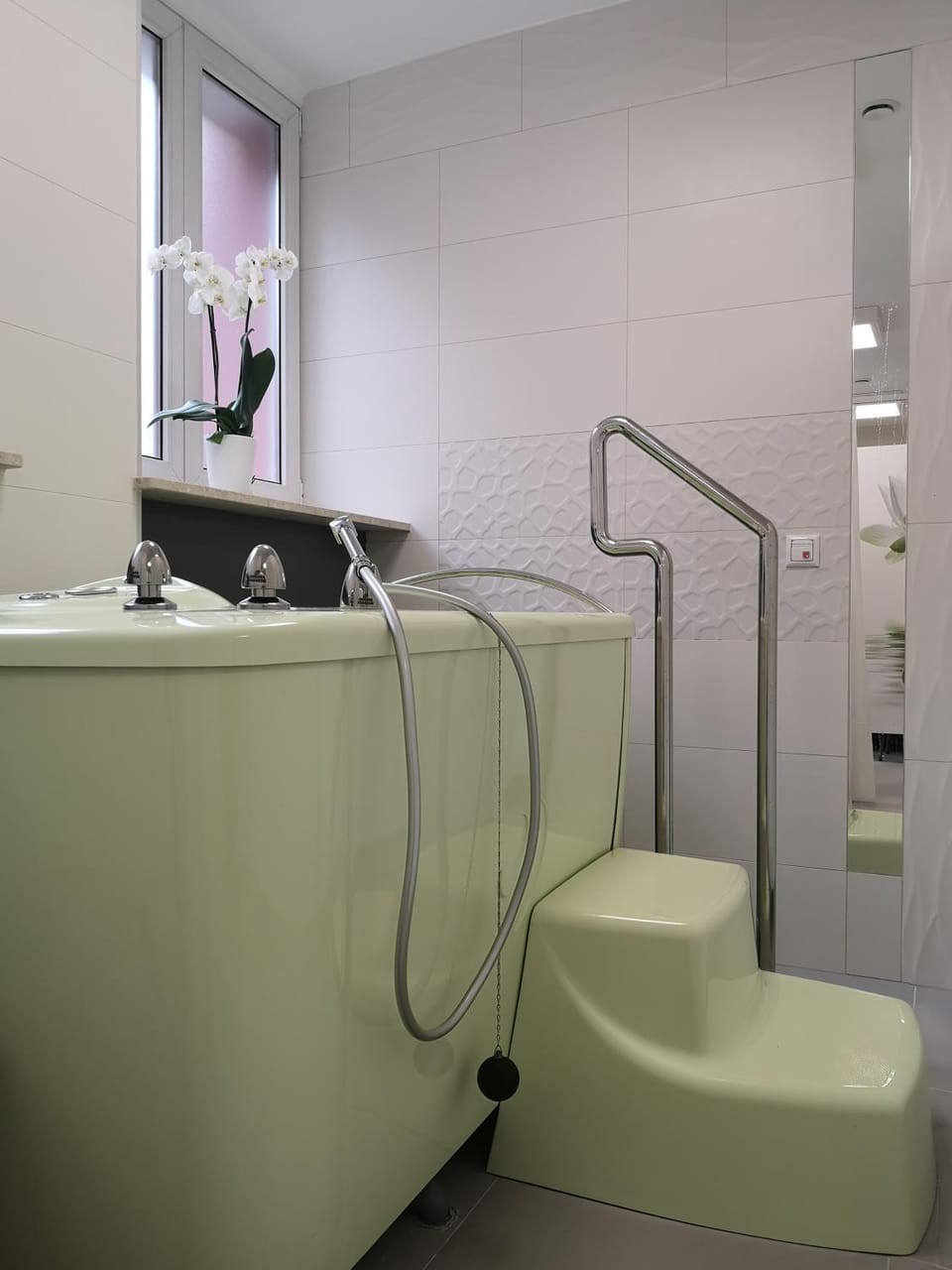Massage, Spa and wellness centre/facilities