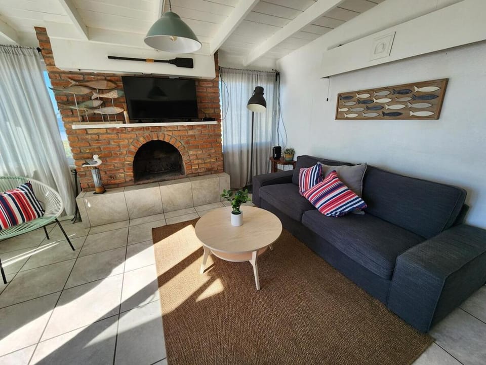 CASA PLAYA - Beachfront Paradise sandy beach House in Ensenada