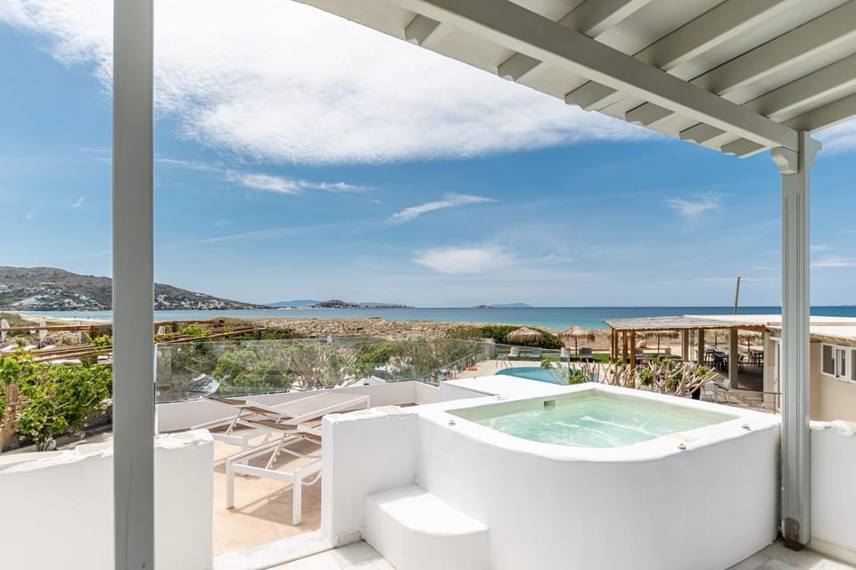 Patio, Nearby landmark, Staff, Spring, Off site, Day, Night, Property logo or sign, Neighbourhood, Natural landscape, Activities, Winter, Summer, Horse-riding, Hot Tub, Hot Tub, Nightclub / DJ, View (from property/room), View (from property/room), Balcony/Terrace, Balcony/Terrace, Fitness centre/facilities, Other, Seating area, Dining area, Autumn, On site, Pets, Garden view, Garden view, Landmark view, Mountain view, Mountain view, Pool view, Pool view, Sea view, Sea view, Swimming pool, Swimming pool, Seasons, Time of day, Location, Sunrise, Sunset, furniture, VIP, wedding, wedding