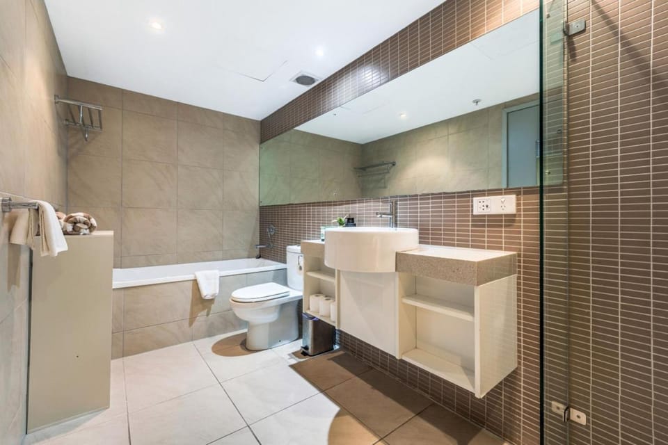 Shower, Bathroom, towels