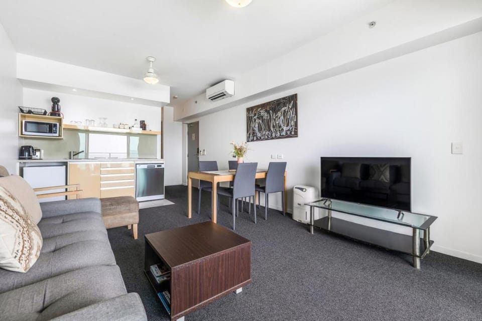TV and multimedia, Seating area
