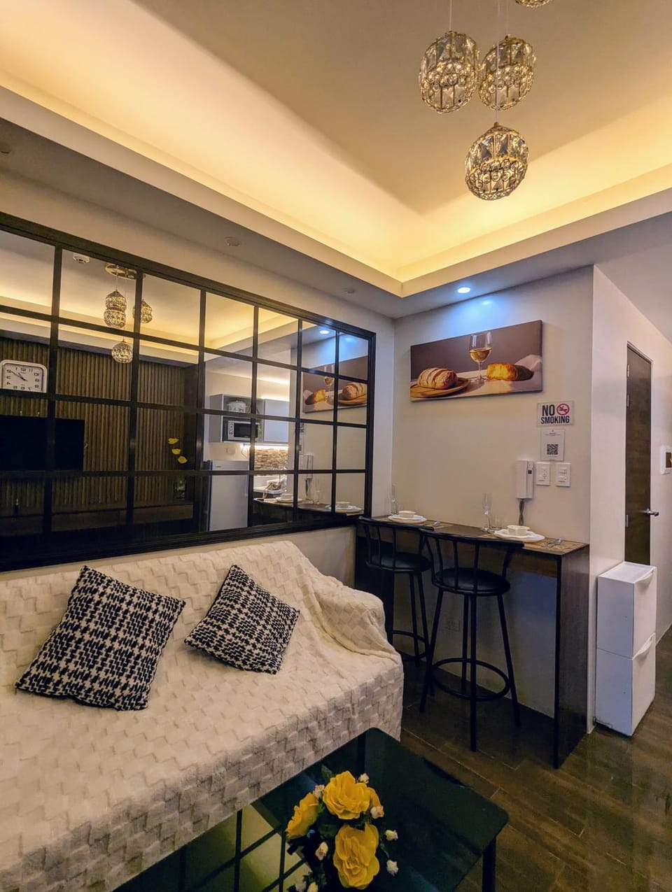 1 bedroom Cozy Escape Apartment in Makati