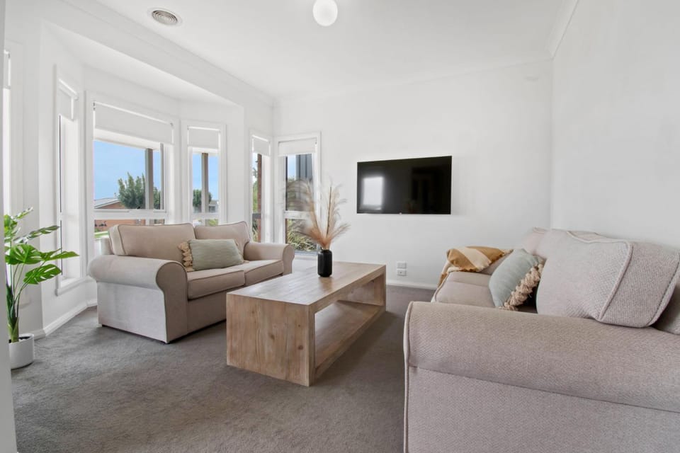 Communal lounge/ TV room, Seating area