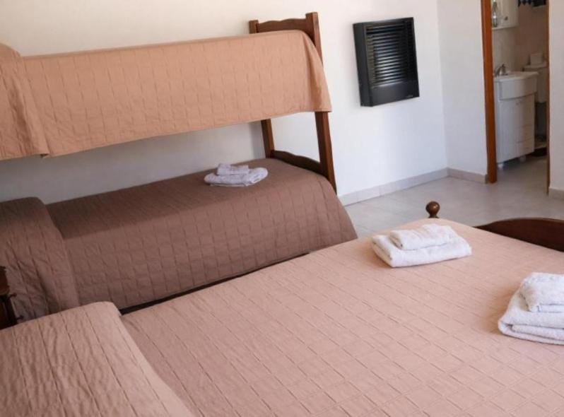 Bed, towels