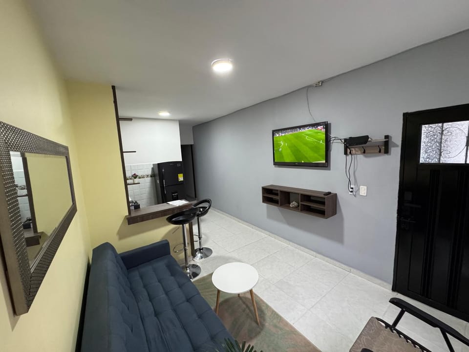 Punto base aérea Apartment in Cali