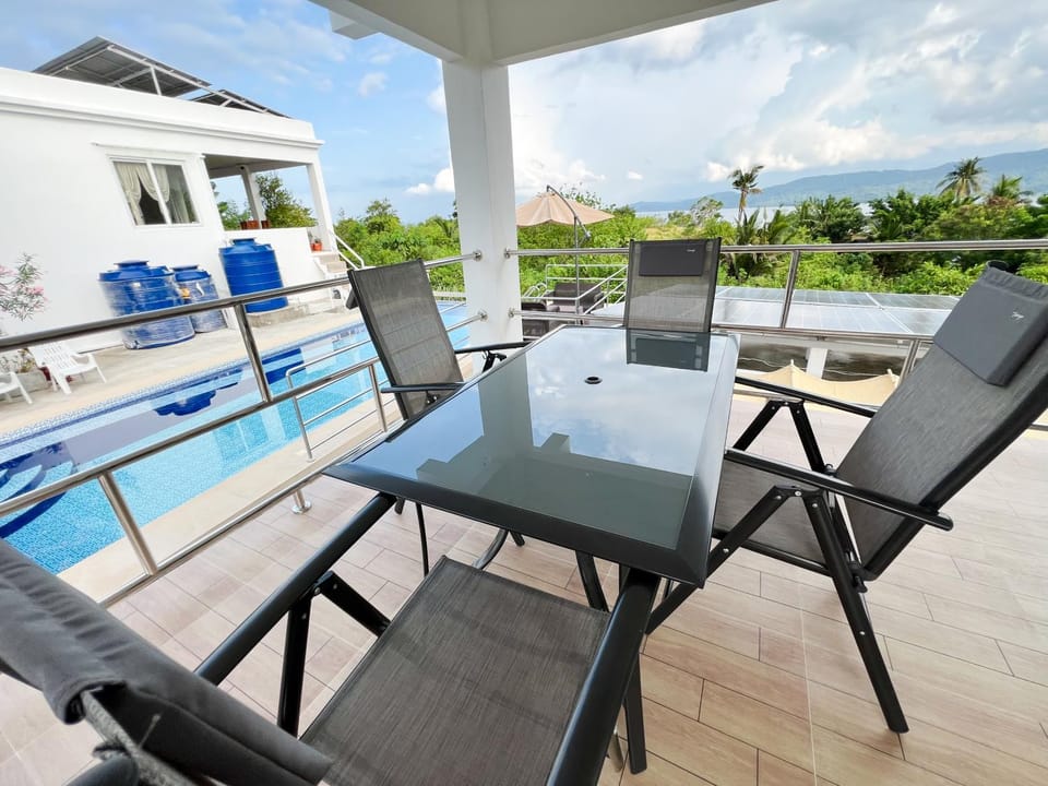 View (from property/room), Balcony/Terrace, Mountain view, Pool view, Sea view