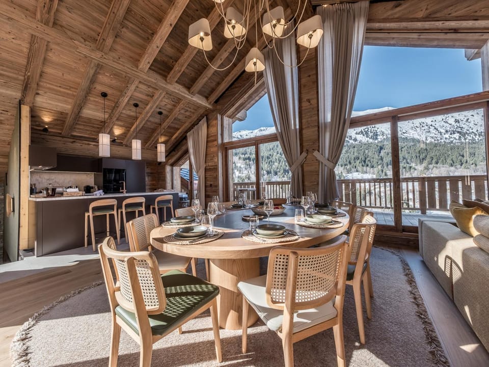 Penthouse de luxe avec terrasse, sauna et bain nordique, 5 chambres - FR-1-613-123 Apartment in Les Allues