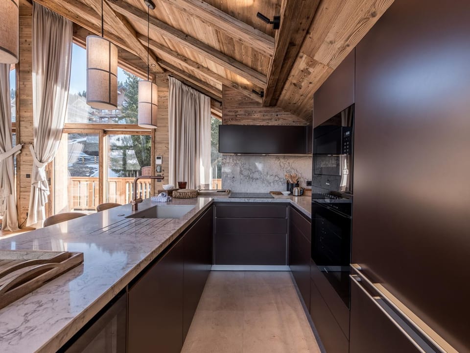 Penthouse de luxe avec terrasse, sauna et bain nordique, 5 chambres - FR-1-613-123 Apartment in Les Allues
