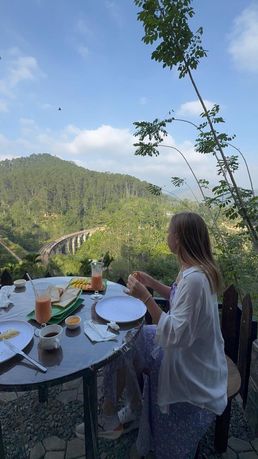 Hobbit Hole Hideaway Bed and Breakfast in Uva Province, Sri Lanka