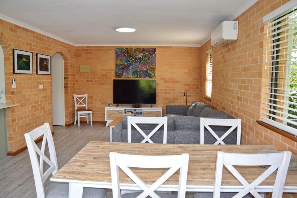 Deck 5 Apartment in South West Rocks