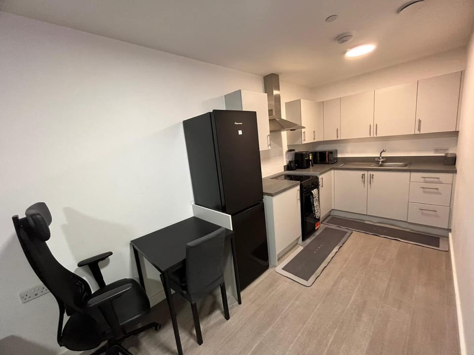 Dave's place Apartment in Barking