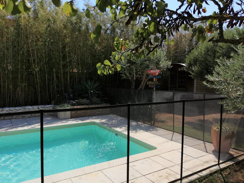 Garden, Swimming pool