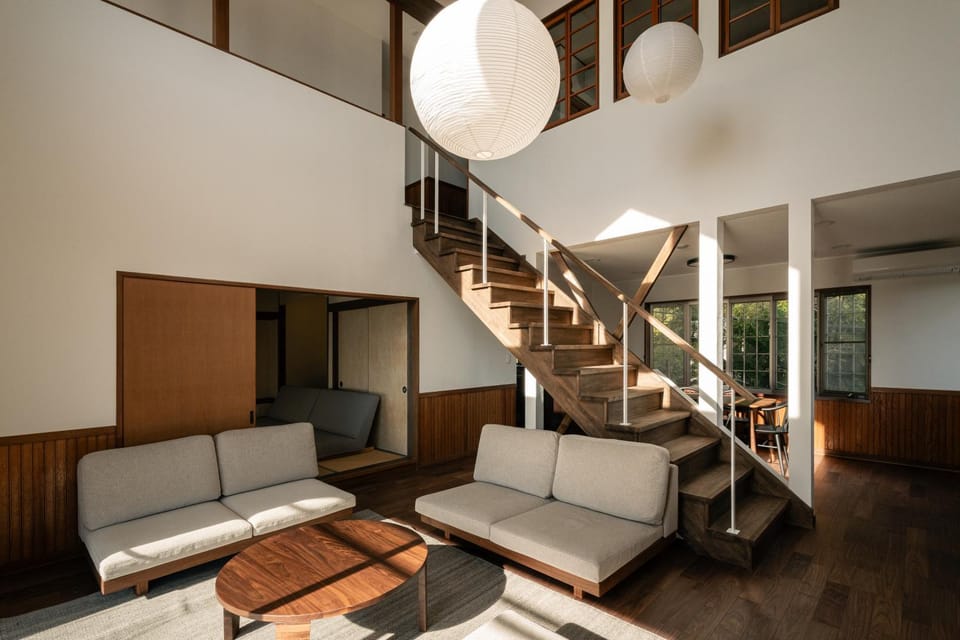 Living room, group of guests