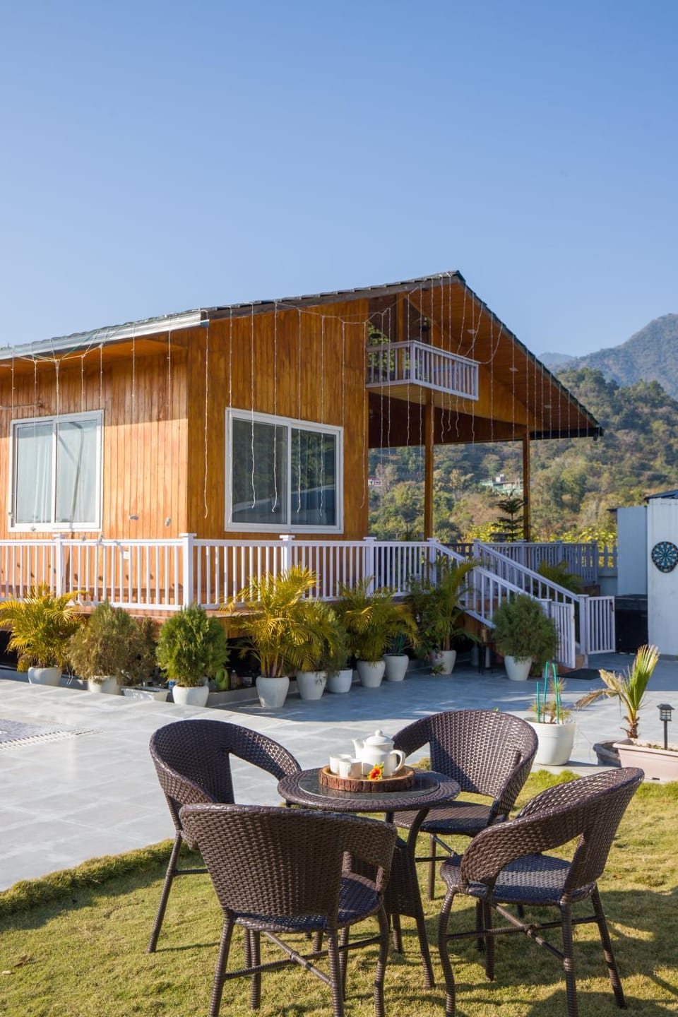 Property building, Natural landscape, Mountain view