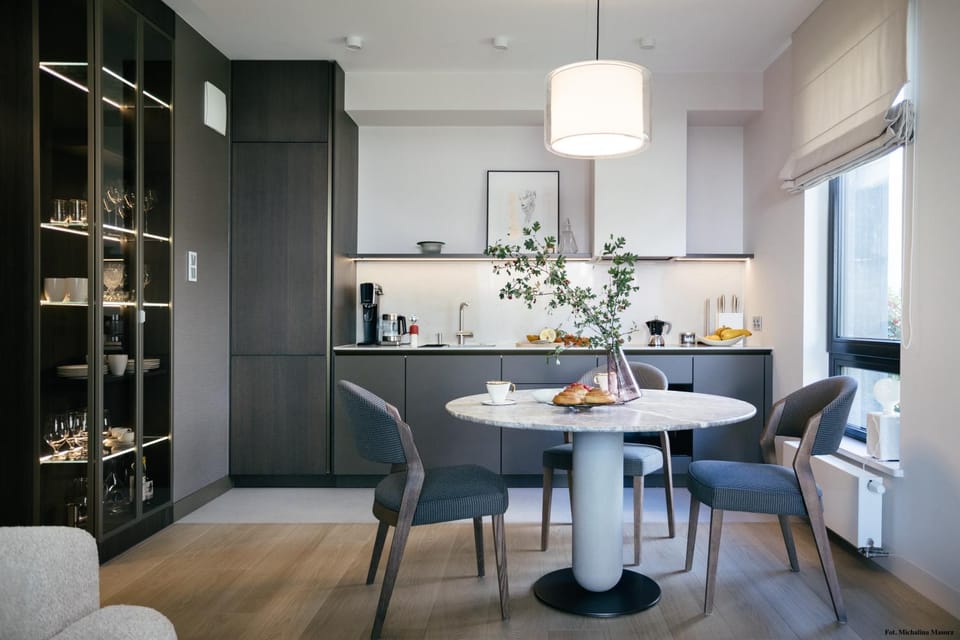 Kitchen or kitchenette, Living room, Dining area