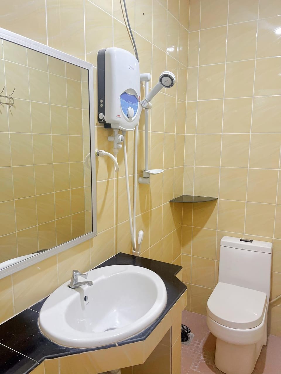 Queen room with private bathroom Vacation rental in Terengganu, Malaysia