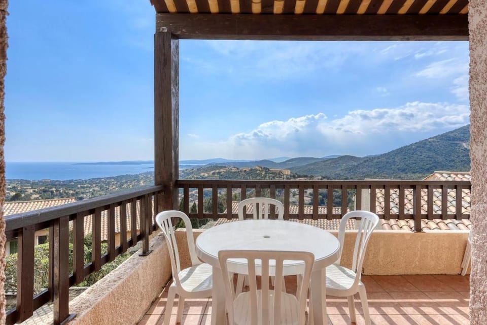 Patio, Balcony/Terrace
