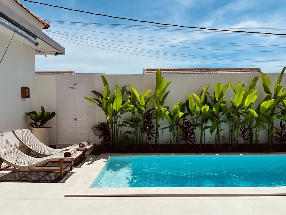 Garden, Swimming pool