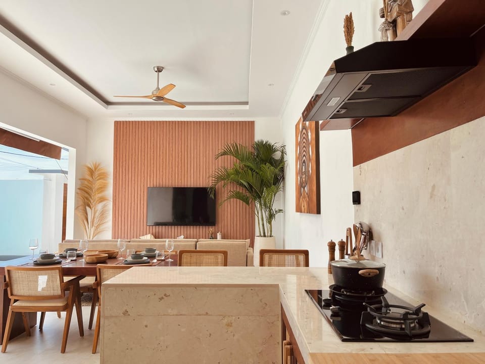 Living room, Dining area, kitchen