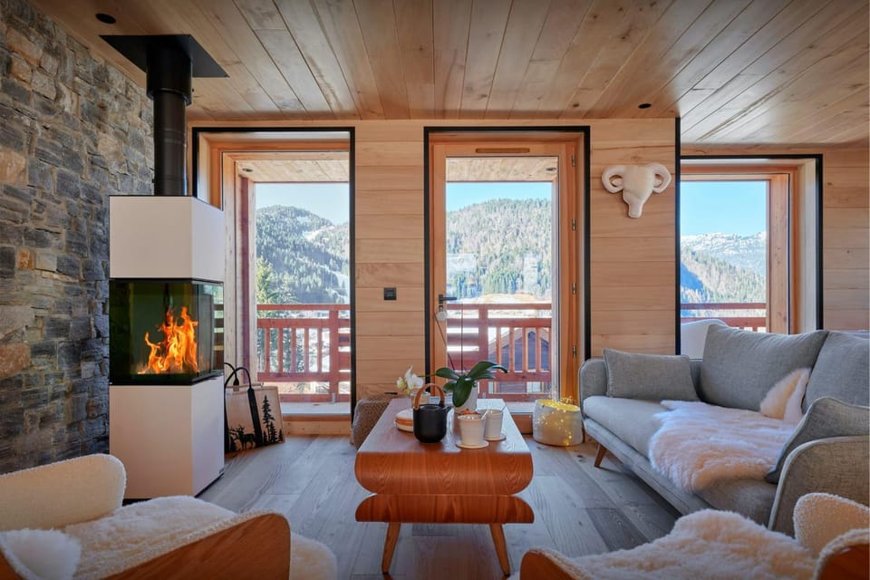 Natural landscape, View (from property/room), Living room, Seating area, Mountain view