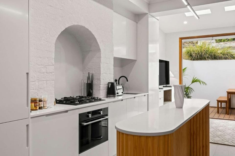 Kitchen or kitchenette, oven, stove