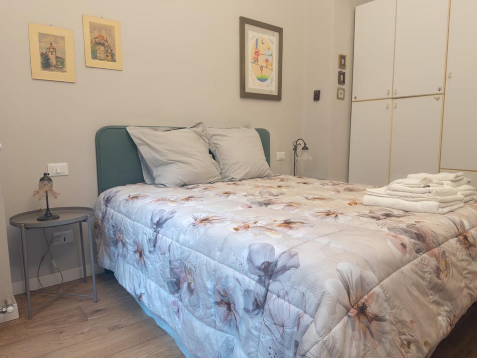 Bed, Bedroom, wardrobe