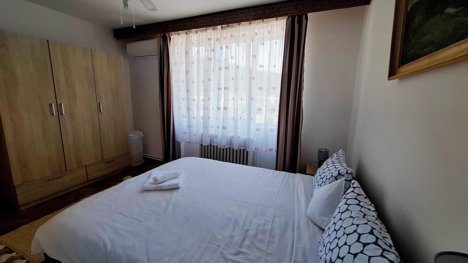 Belvedere Cozla Apartment in Romania