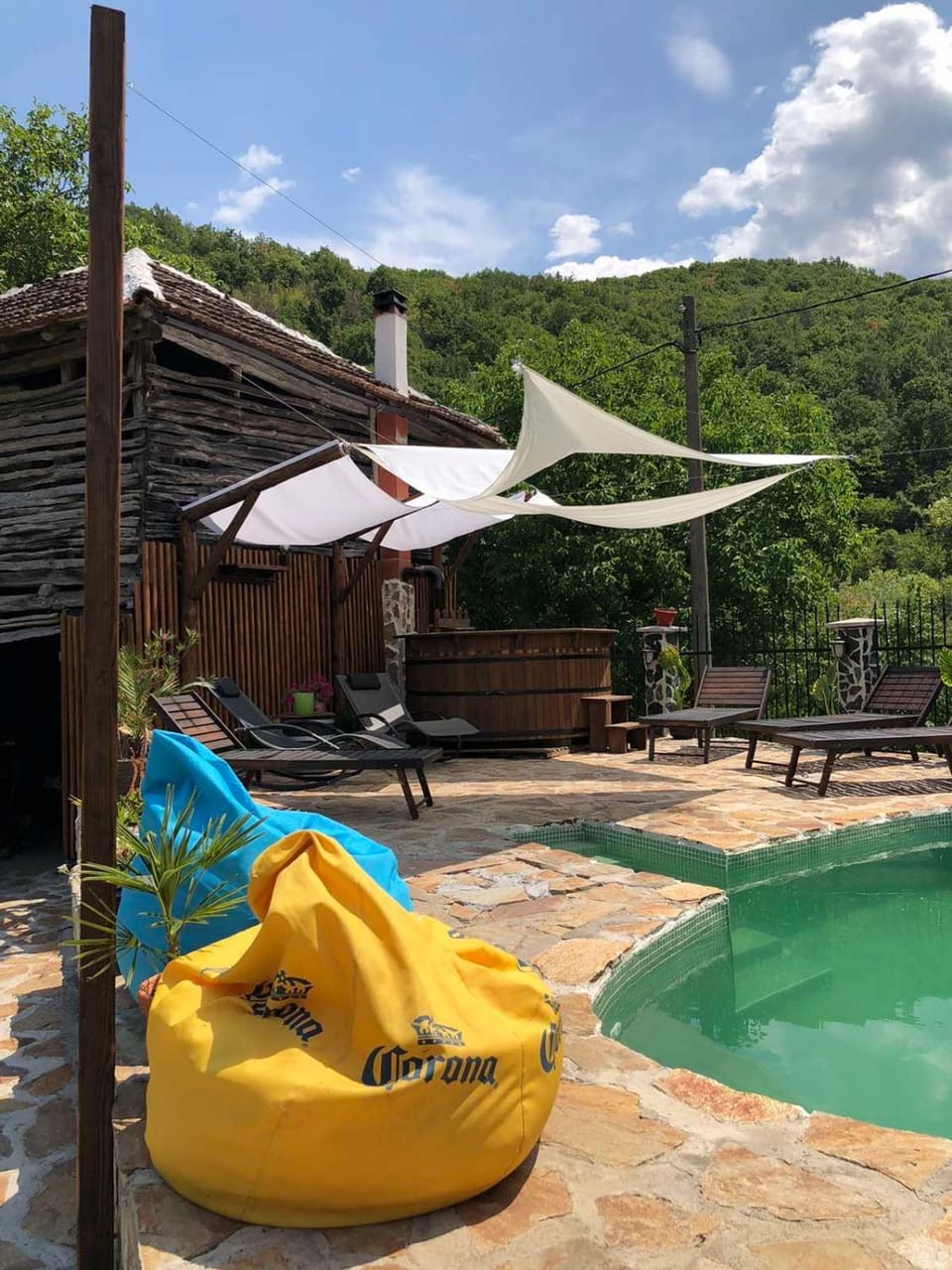 Day, Mountain view, Pool view, Swimming pool, sunbed